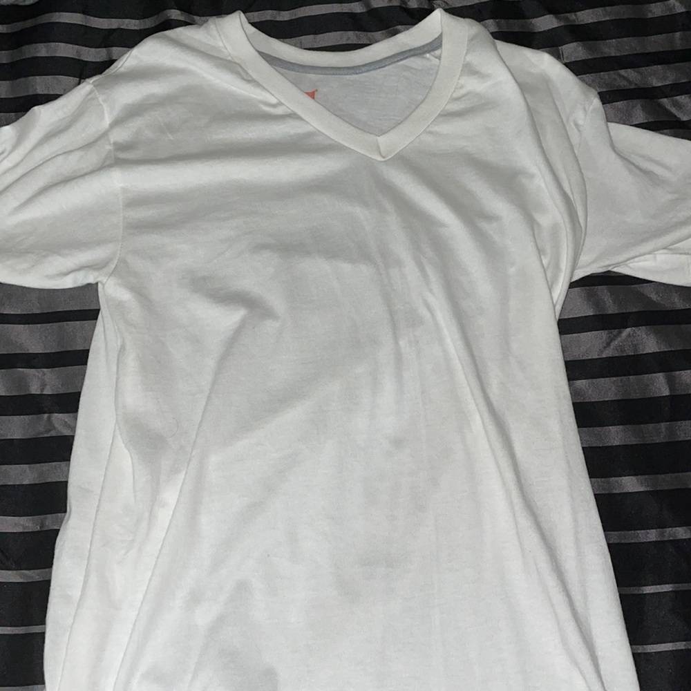 HANES BASIC WHITE TEE